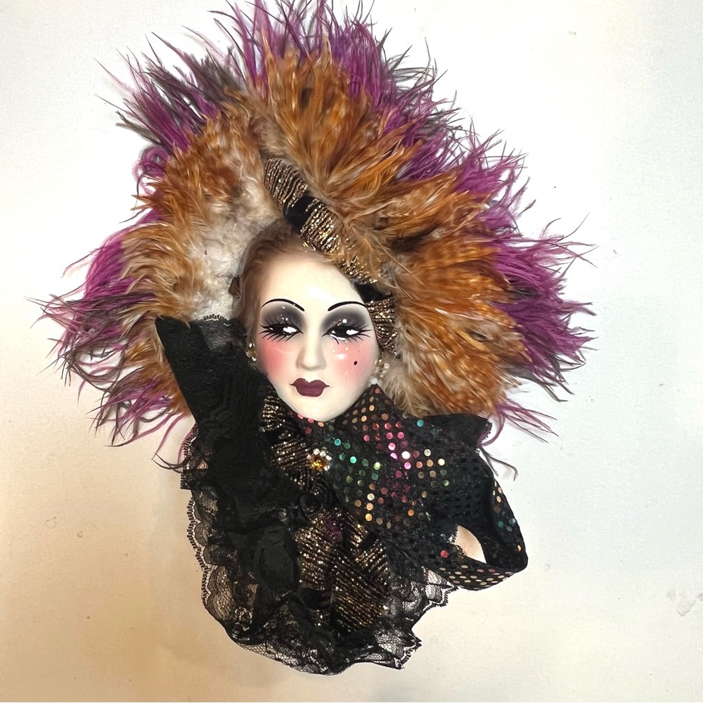 Unique Creatioms Wall Mask. Signed. Numbered 198/2500